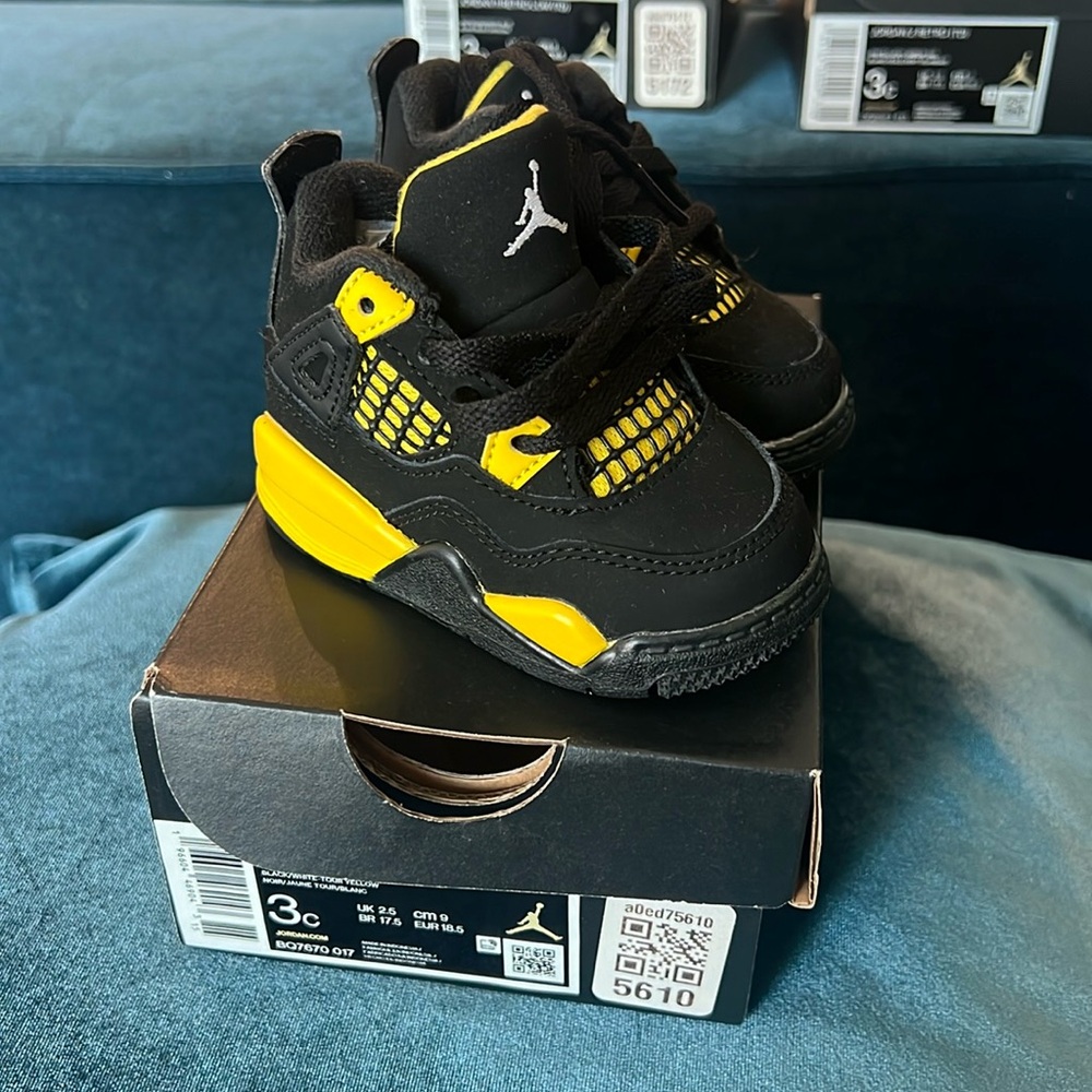 Baby Jordan 4 Retro (TD) “Thunder”